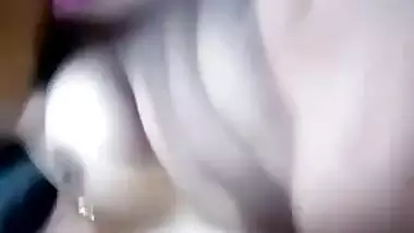 Sexy Figure Desi girl Fingering