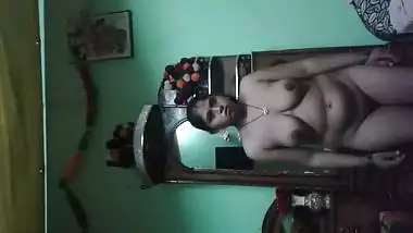 Sexy Indian boudi nagna selfie