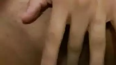 Srilanken teen girl fingering