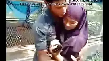 Desi outdoor mms muslim teen with lover