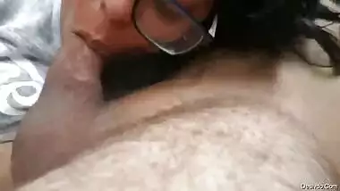 Beauty indian wife sucking hubby