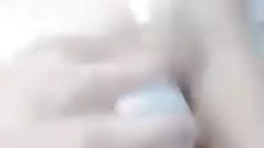 Sexy teen Shows Boobs and Pussy