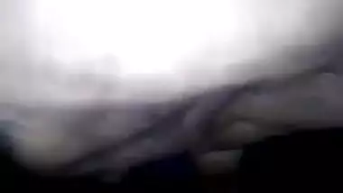 Dusky village slut rubs and fingers her hairy Desi slit for XXX cam