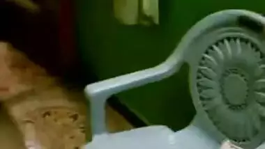 Aunty Showin Her Boobs - Movies.