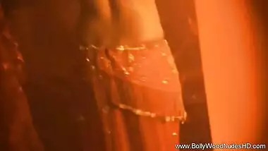 Slutty babes get down