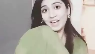 In Search of Hot Indian Babes[via...