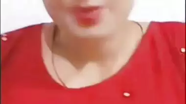 Young bhabhi stripping bra and showing boobs