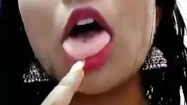 Bangla model Sameera bathing clip