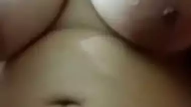 Pakistani aunty showing boobs and pussy