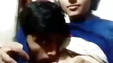 Pervert sucks cousin sister’s juicy boobs in desi mms