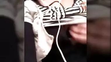 Indian Teen College Girl On Video Call - Wowmoyback