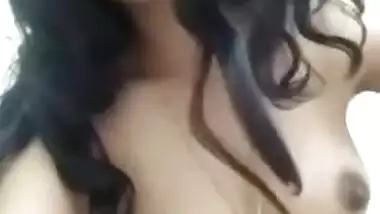Indian Babe Showing Pussy and boobs on cam