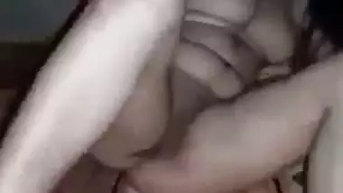 Big boob cousin shows her shaved pussy in nude MMS