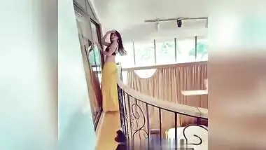 Desi sexy model open her sare