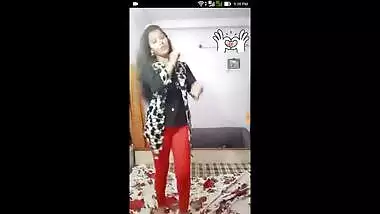 Bengali Girl PUJA live dance bigo