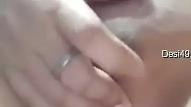 Cute Desi Girl Shows Her Nude Body