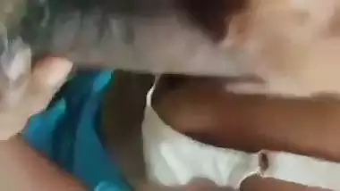 Desi Tamil wife sucks dick in an Indian blowjob porn