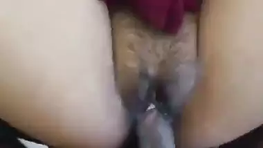 Wife gets fuck by her husband’s boss in Indian sex video