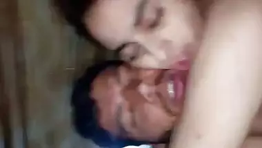 Desi girl nude romance and shaved pussy viral fucking