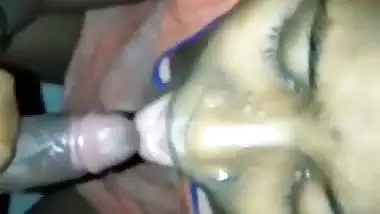 Local desi feeling yucky to suck dirty desi cock