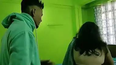 Busty Bhabhi seduces her Devar and records her Indian porn