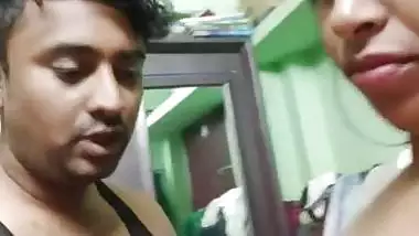 Kinky guy chews big milky boobs in Indian sex video