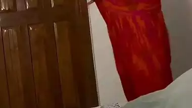 Huge tits MILF pics and nude videos before viral sex