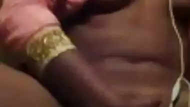 Desi girl masturbating – Nude Indian leaks