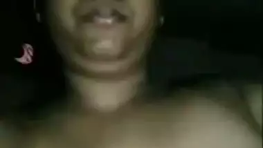 Bubbly boobed desi riding sex