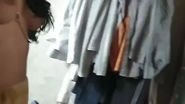 Cute bhabhi boob press by devar while topless