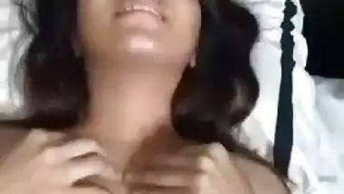 Super hot desi girl viral moaning xxx sex