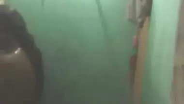 Telugu Bhabhi In Shower - Movies.