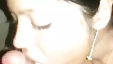 Honeymoon cock sucking video of local desi couple