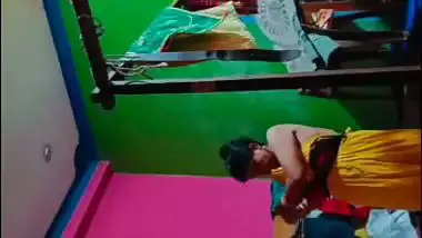 Hindi mom changing dress viral video exposed online