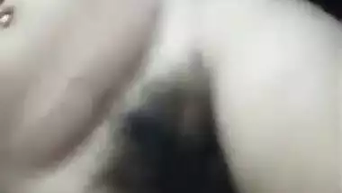 Cute Desi Girl Showing Nude 2 clips