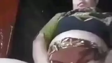 BBW showing big fat pussy on cam for lover