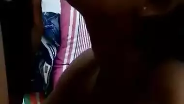 Cute Lankan girl giving blowjob to lover