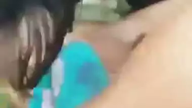 Cameraguy films his friend fucking Desi girl's XXX cave outdoors