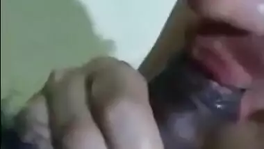 DEsi Hoot Wife Standing Quikie BJ to Hus frnd